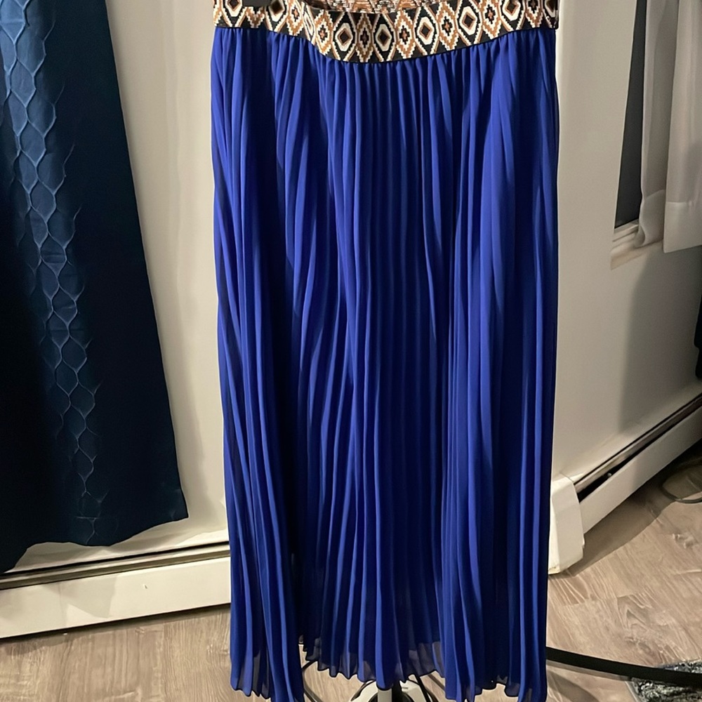 Pleated tribal waistband skirt